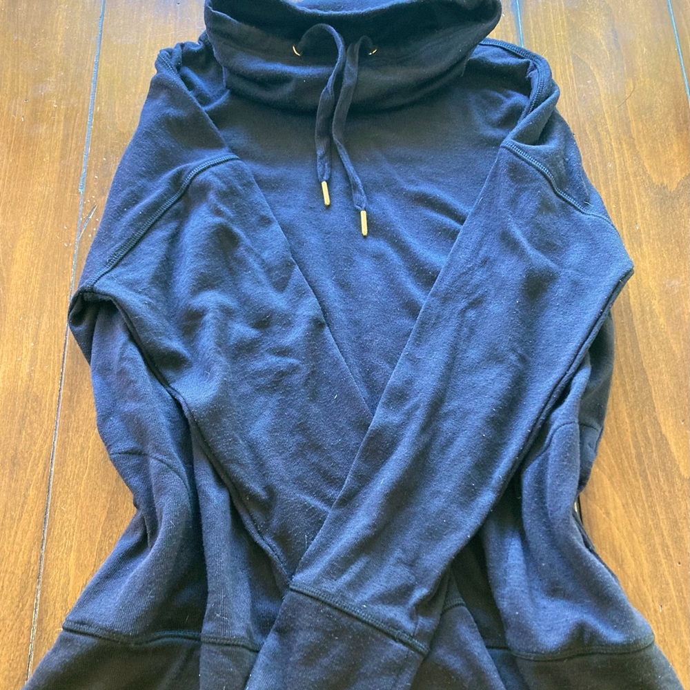 Stylish Black old navy Loose turtleneck top 🖤